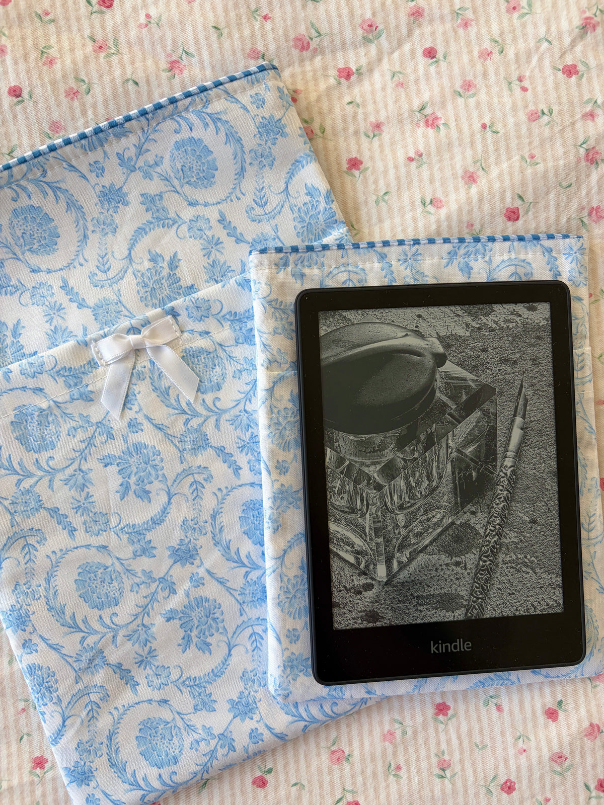 Vintage Blue E-Reader/Book Sleeve - Blue Gingham
