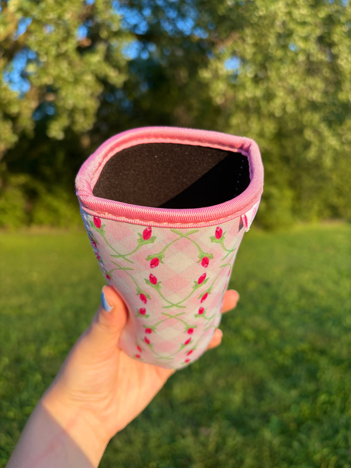 Medium Pink Tulip Striped Cup Sleeve