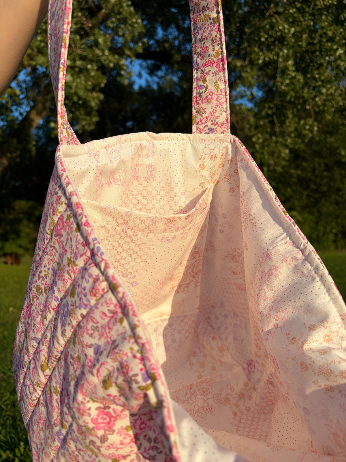 Ditsy Picnic Pink Large Tote Bag