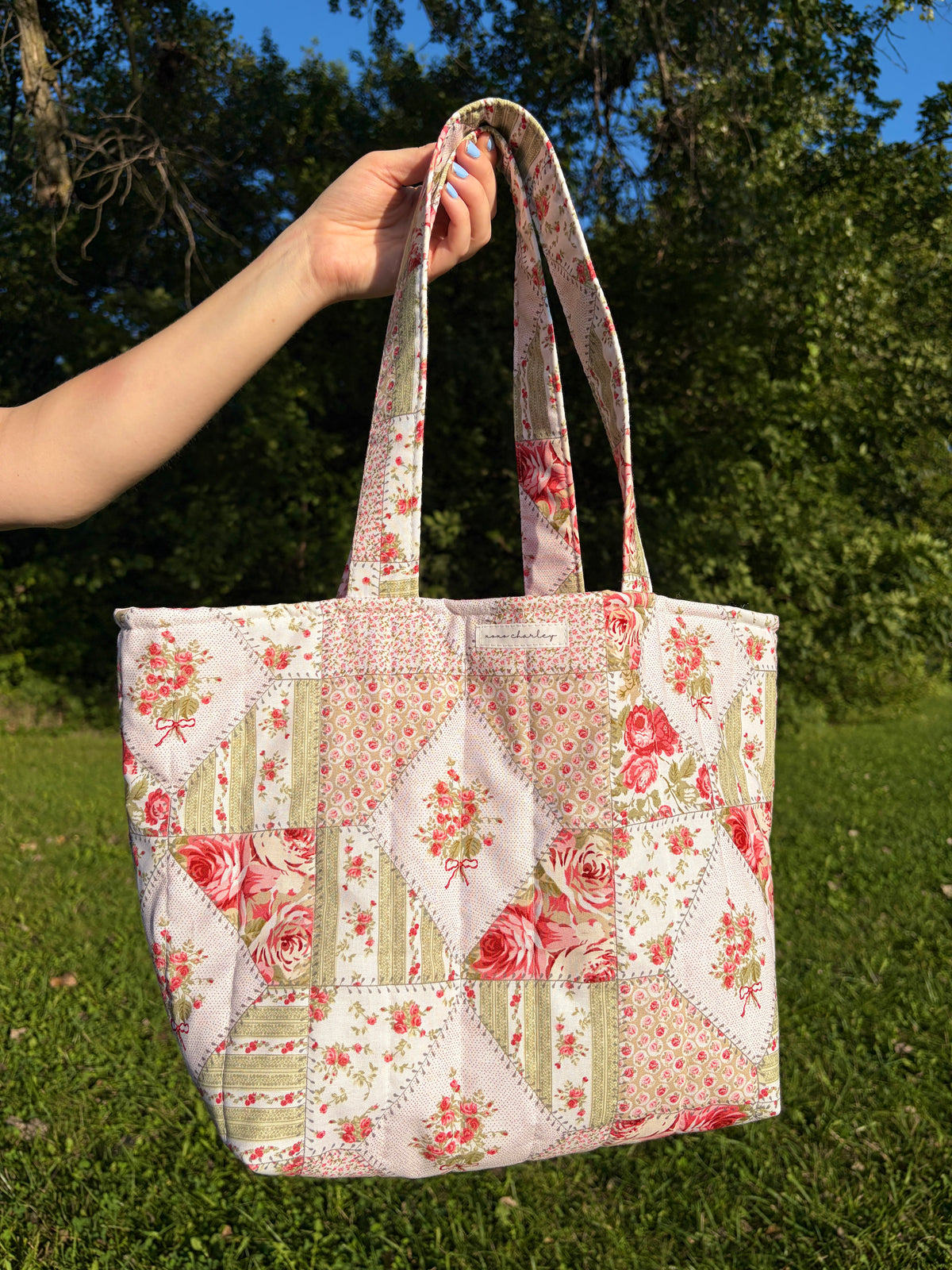 Rosette Large Tote Bag