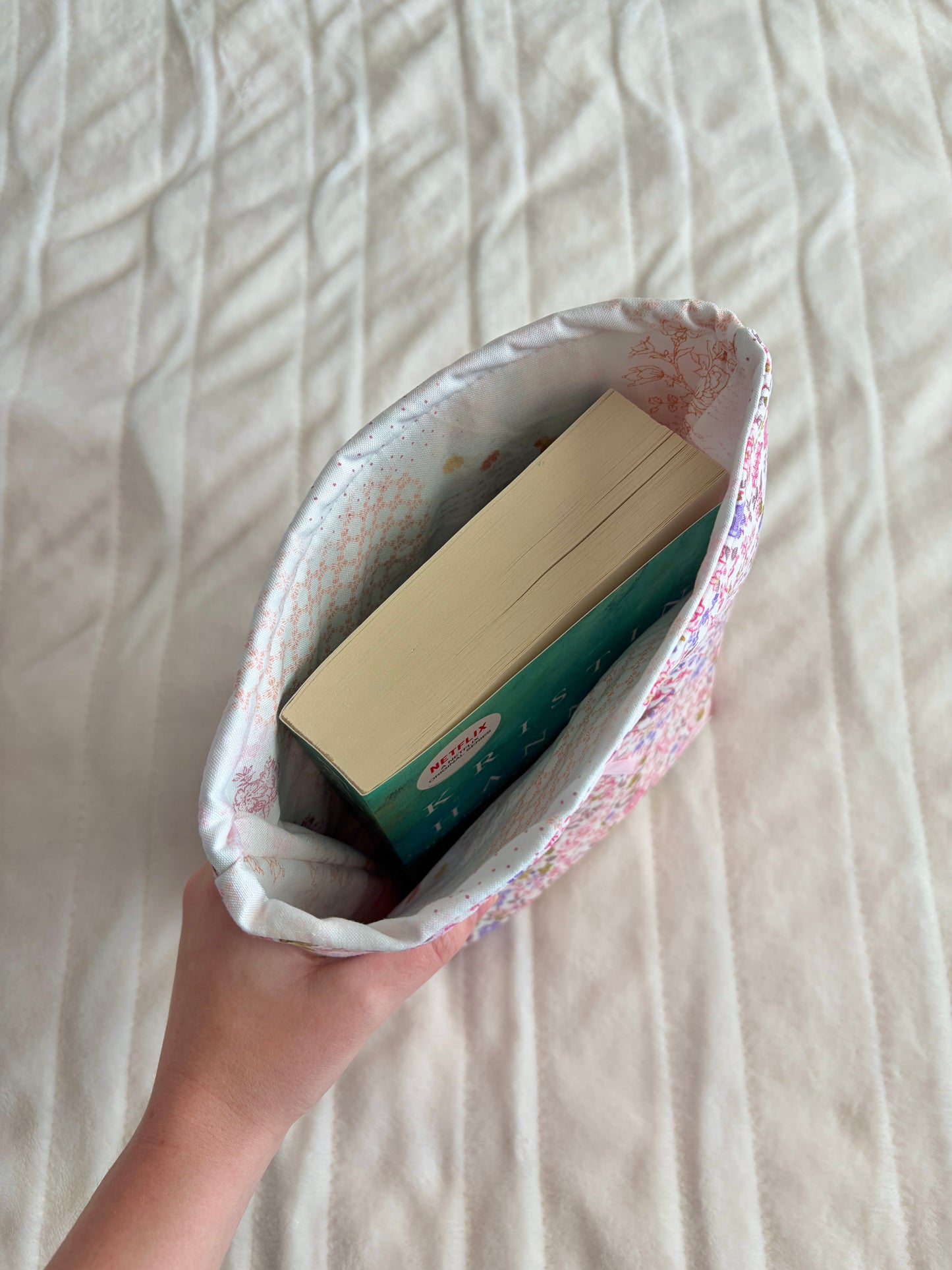 The Ditsy Picnic Pink Bible Sleeve