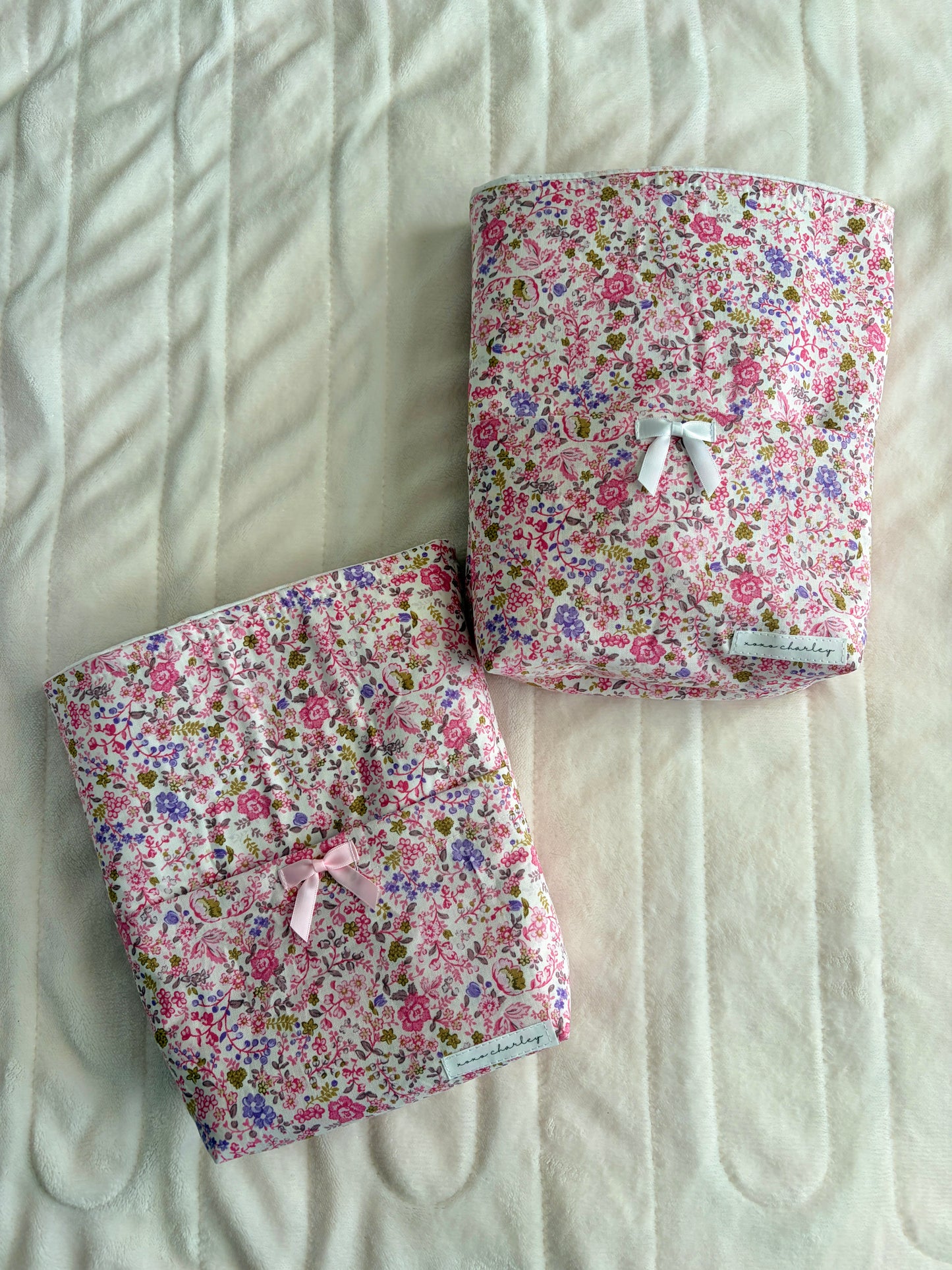 The Ditsy Picnic Pink Bible Sleeve