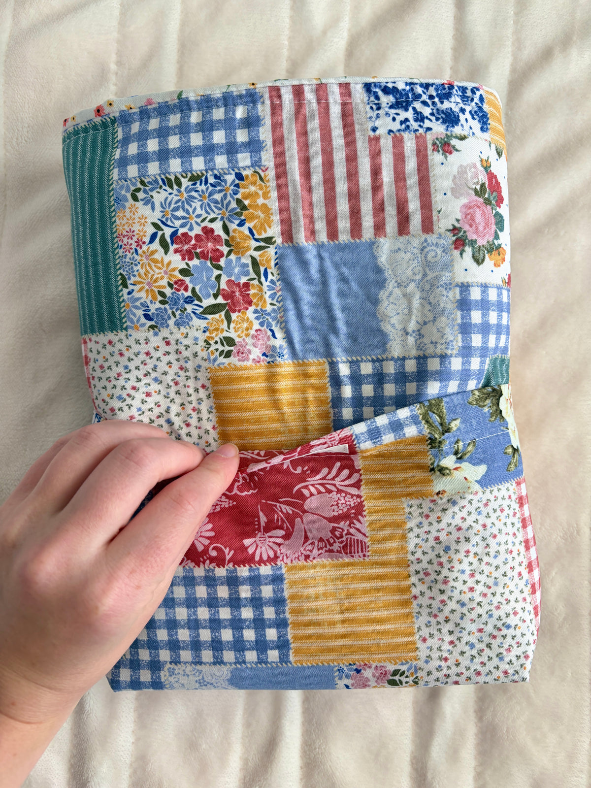 Colorful Picnic Bible Sleeve