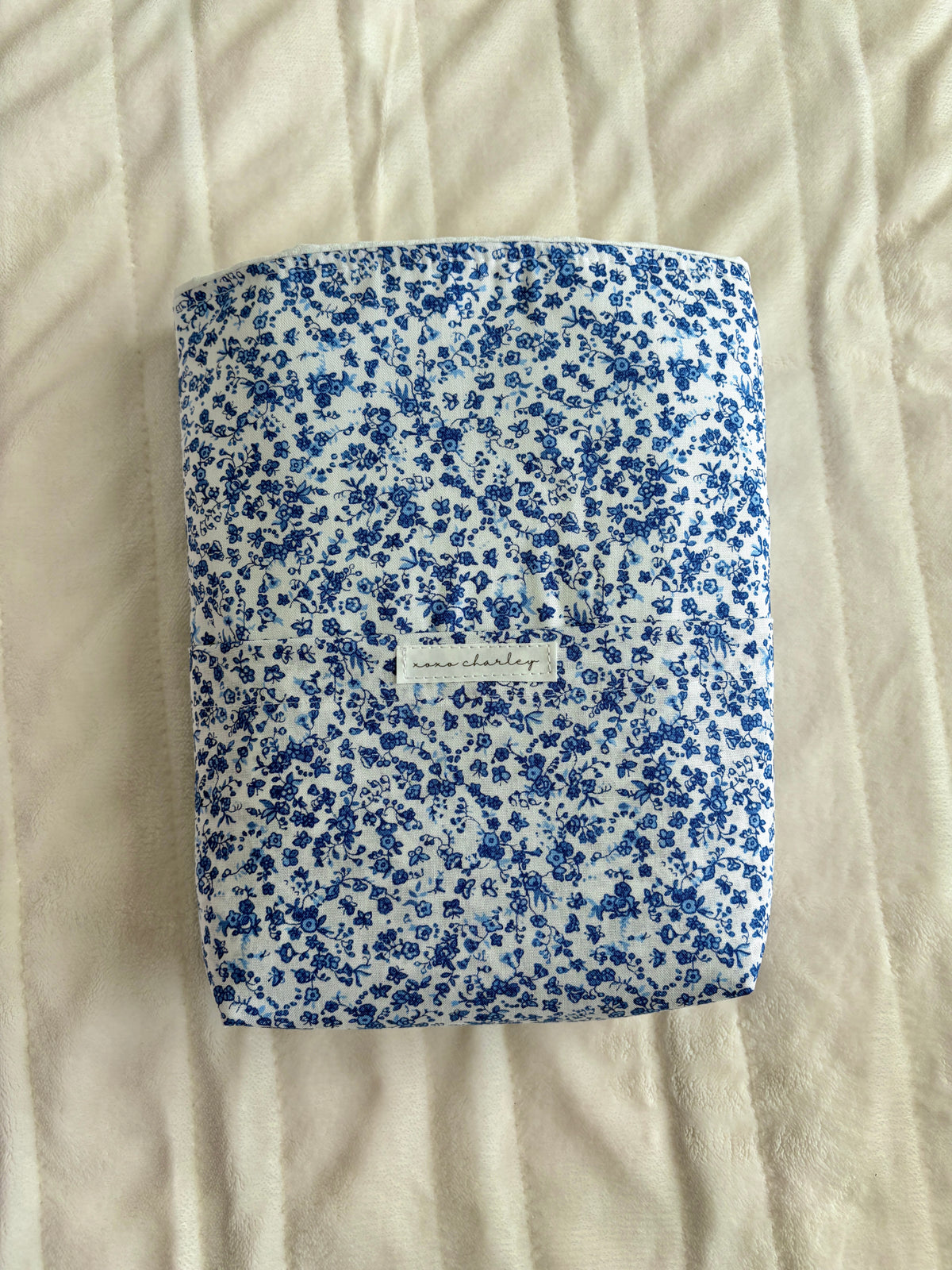 Royal Blue Floral Bible Sleeve
