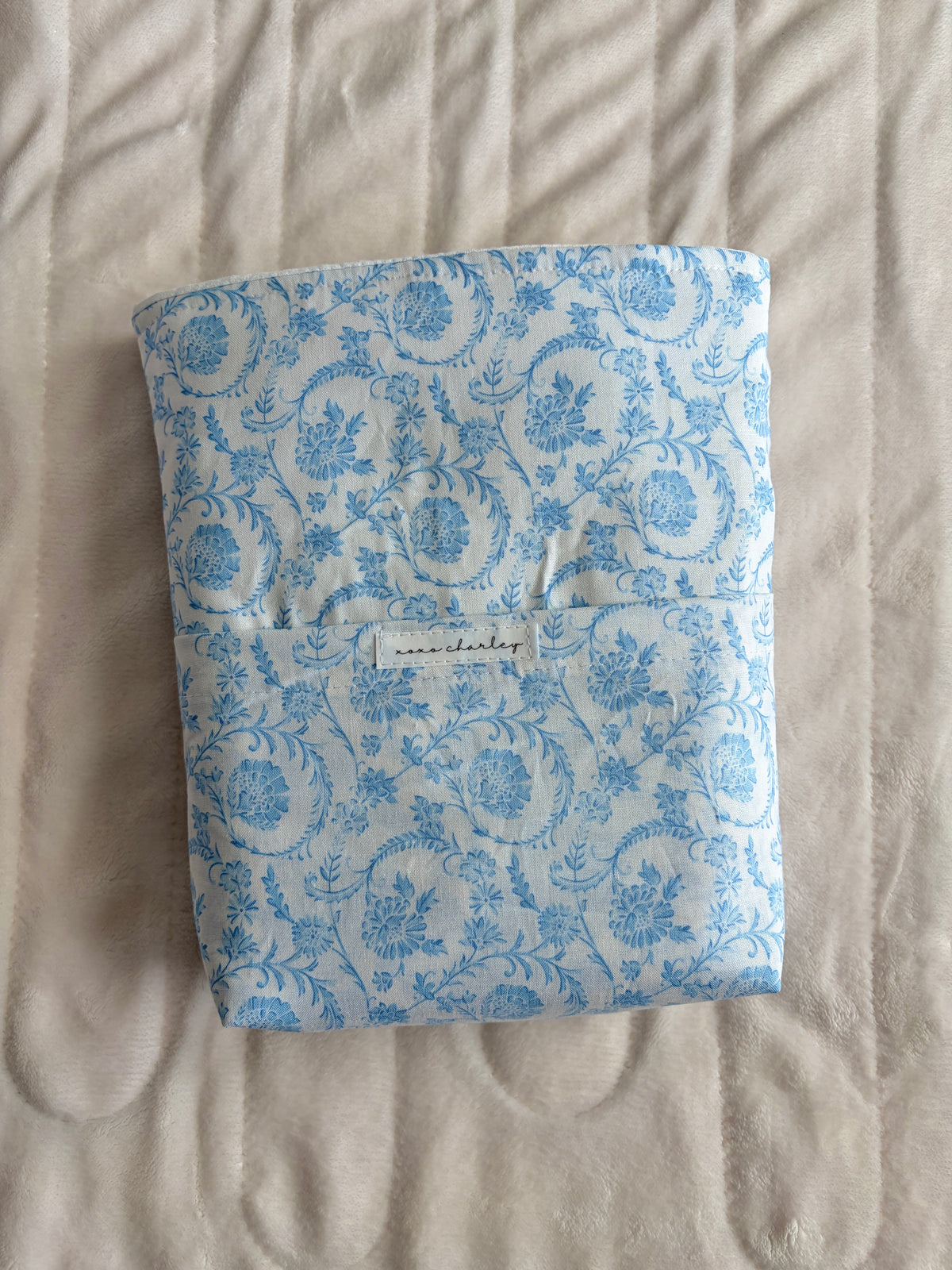 Vintage Blue Bible Sleeve