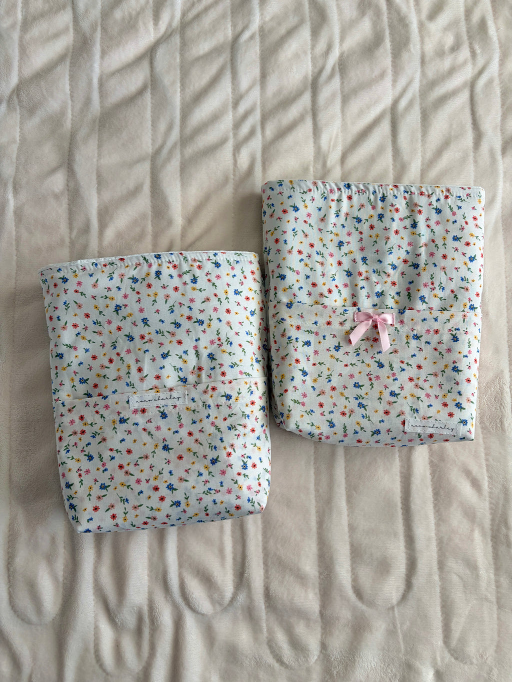 Mini Colorful Flowers Bible Sleeve
