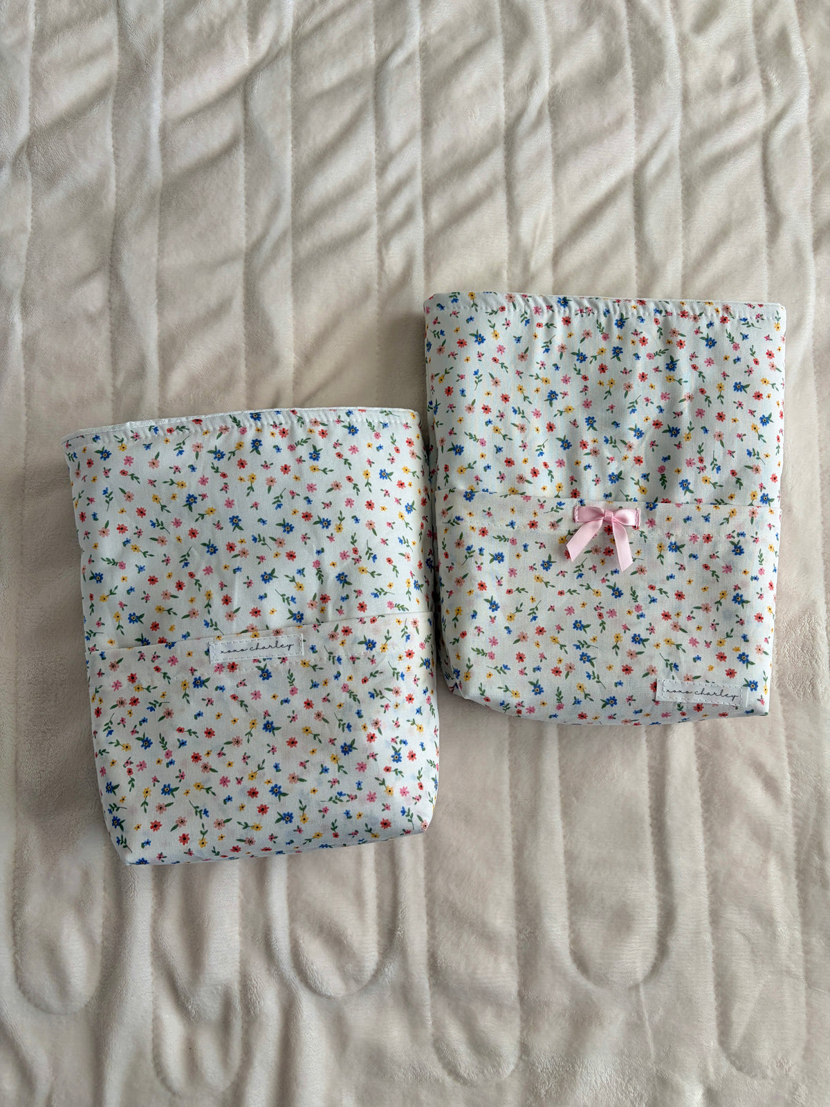 Mini Colorful Flowers Bible Sleeve